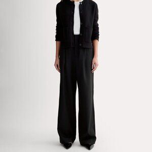 Everlane Women's Draper Pleated Pant in Buttersmooth in Black, Size 8 (Short)